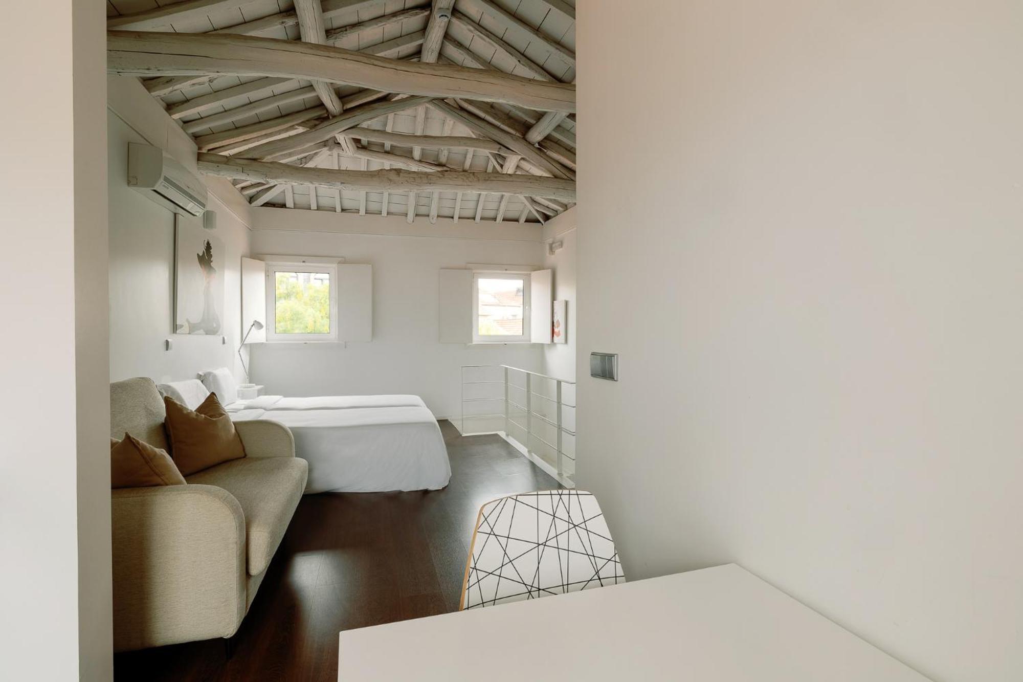 Fine Arts Studios By Olala Homes Porto Kültér fotó