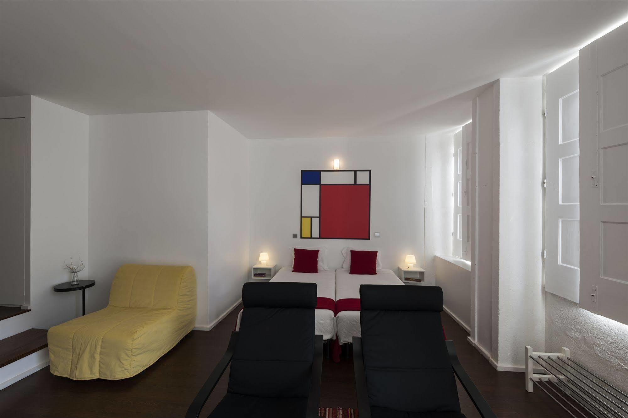Fine Arts Studios By Olala Homes Porto Kültér fotó