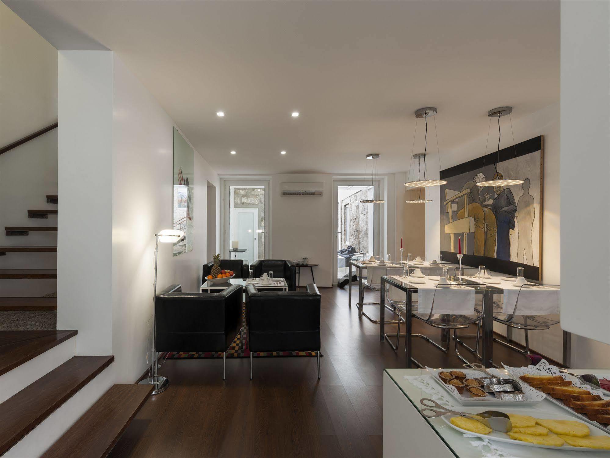 Fine Arts Studios By Olala Homes Porto Kültér fotó