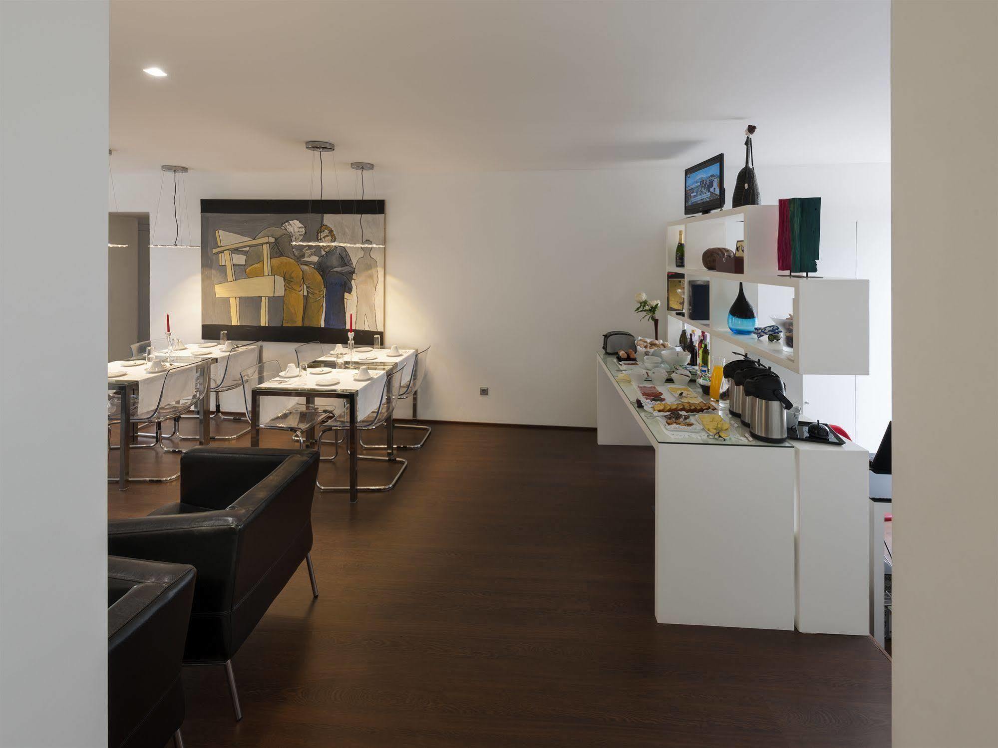 Fine Arts Studios By Olala Homes Porto Kültér fotó